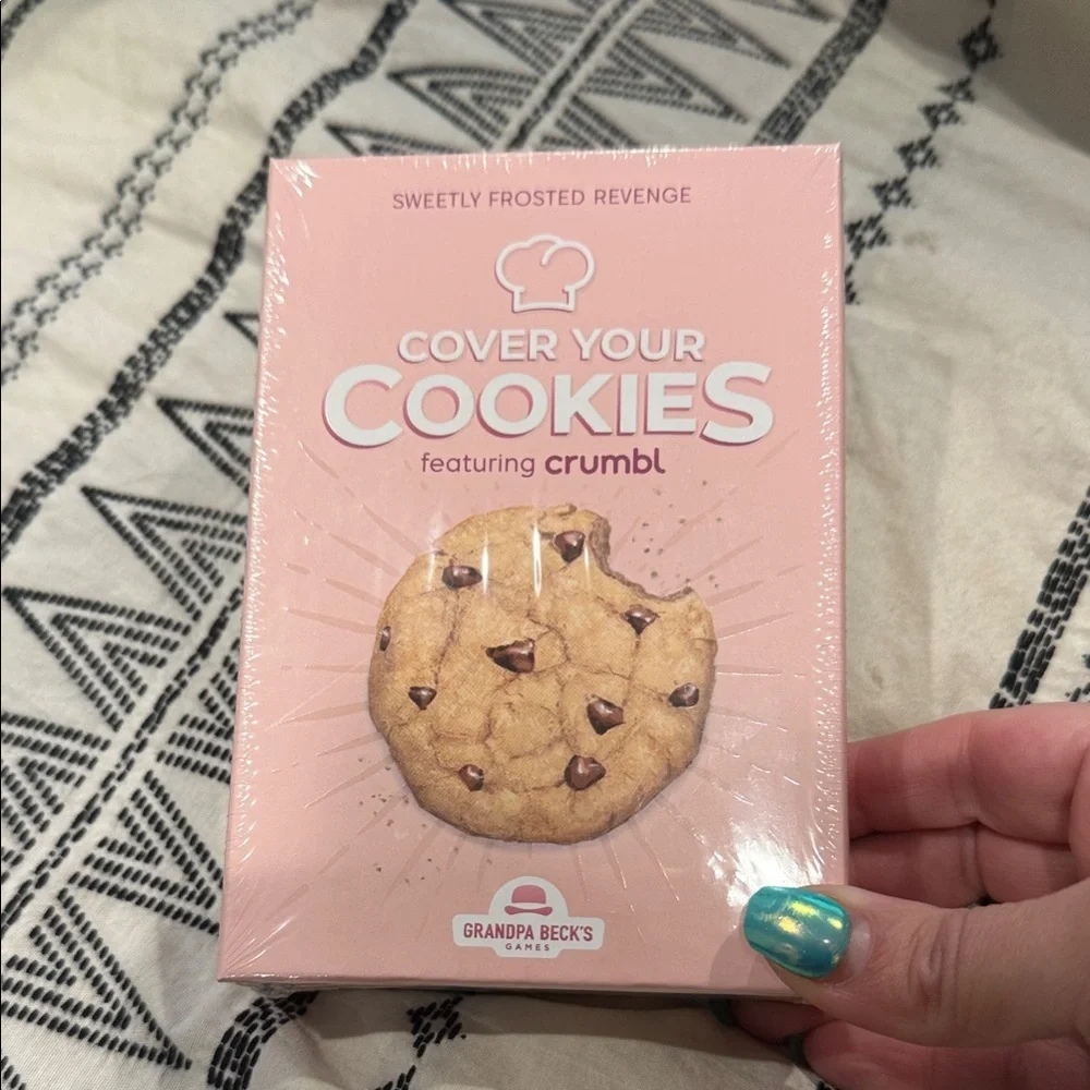 Crumbl Cover Your Cookies Game card sealed kids cookie toys girls new
